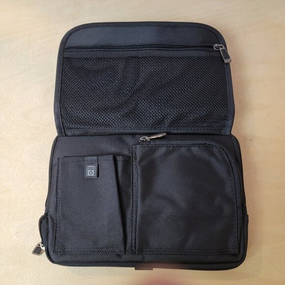 Ativa Mobil IT Ultimate Travel Essential Netbook Caddy - Like New - Picture 6 of 16